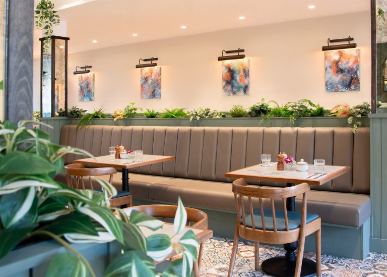Banquette-Area_Angelinas-Snodland